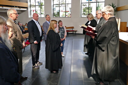 In einem feierlichen Gottesdienst wurde Pfarrerin Lea Klaas ordiniert 